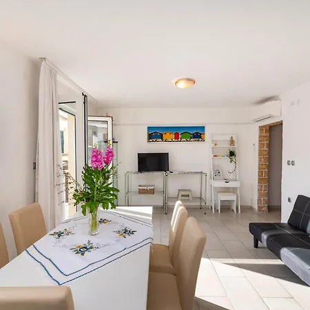 Mili Apartment