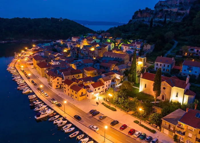 Mili * Novigrad (Dalmatia)