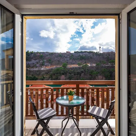 Mili * Novigrad (Dalmatia)